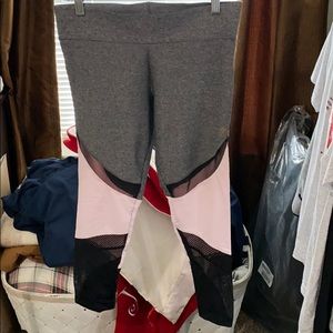 VS Pink workout Capri